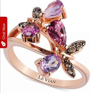 Le vain butterfly ring beautiful 14 kt gold engraved in ring